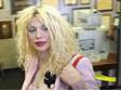 Courtney Love v době, kdy byla (opět) na dně, rok 2003