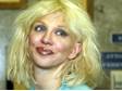 Courtney Love v době, kdy byla (opět) na dně, rok 2004