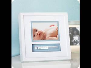Vyhrajte originální rámeček pro fotografii novorozence