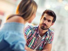 8 tipů pro pány: Čím nás spolehlivě odradíte při první schůzce?
