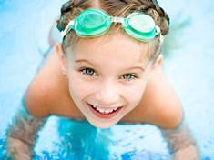 Naučte letos v létě své dítě konečně plavat