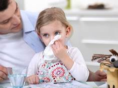 Nápady, jak dítěti zastavit výtok z nosu