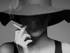 Většina lidí, kteří zkusí cigaretu, se stane kuřáky