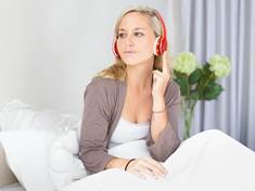Hudba může nahradit sedativa při léčbě předoperační úzkosti