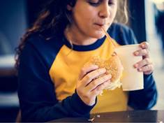Nadváha a obezita u teenagerů souvisí s nižší inteligencí