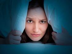 Důvěrně známé pachy mohou během spánku vyvolávat noční můry