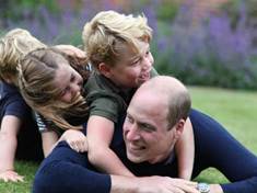 Princ William svým dětem často vypráví o babičce Dianě