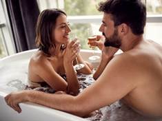 Sex ve vaně zpestří chmurné dny