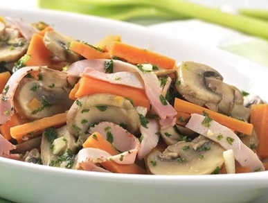 Houbový salát s mrkví