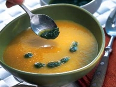 
	Velmi jednoduchý recept na zdravou polévku.

