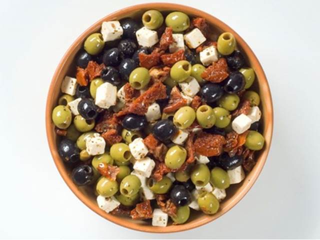 Salát z oliv