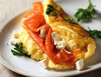 Vaječná omeleta s lososem